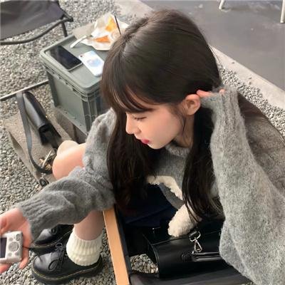 野女孩